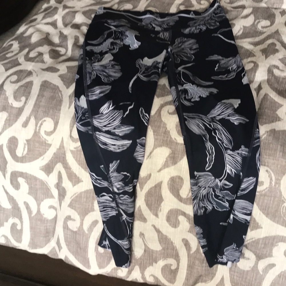 Small athleta tights cute